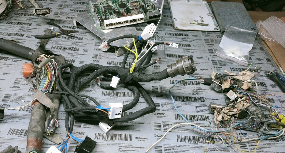 1uz fe vvti celsior ucf21 васины усы)))

Классический  пример васиных усов: скрутки,..