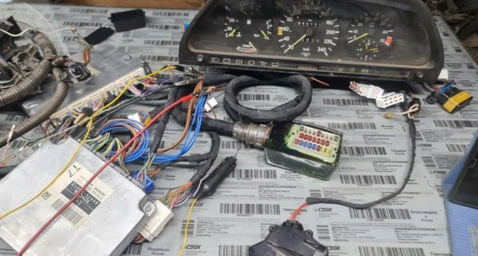 1ur fse 8at свап Мерседес 190. 
V 8 5.0 

Что тут можно сказать? 16..10256 |OrionCars: custom service. Тюнинг, свап, ремонт,