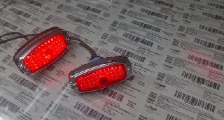 Газ М20 Победа задние фонари. Посмотрим что внутри и сделаем..