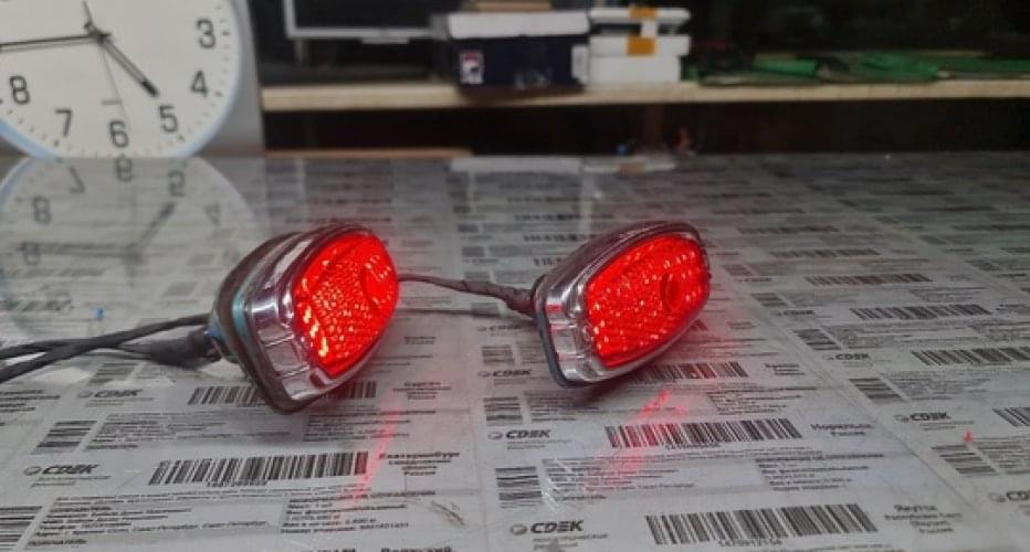 Газ М20 Победа задние фонари. Посмотрим что внутри и сделаем..