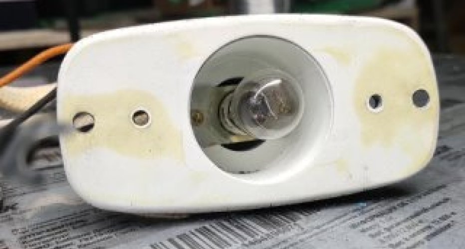 Газ М20 доработка задних фонарей.
Расширяем возможности оптики и..