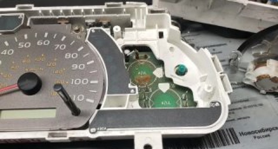 Продолжаем работу над васиными усами 1uz fe vvti ucf 21: проводку исправили..