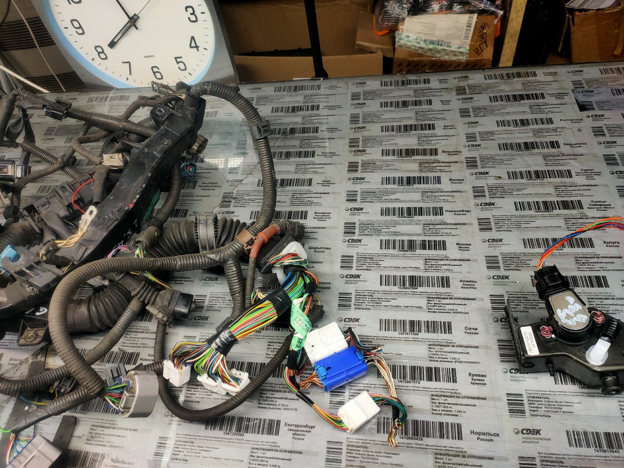 3uz fe 5at Lexus swap Mercedes sprinter. 
ТК машина работает по кан шине, то при