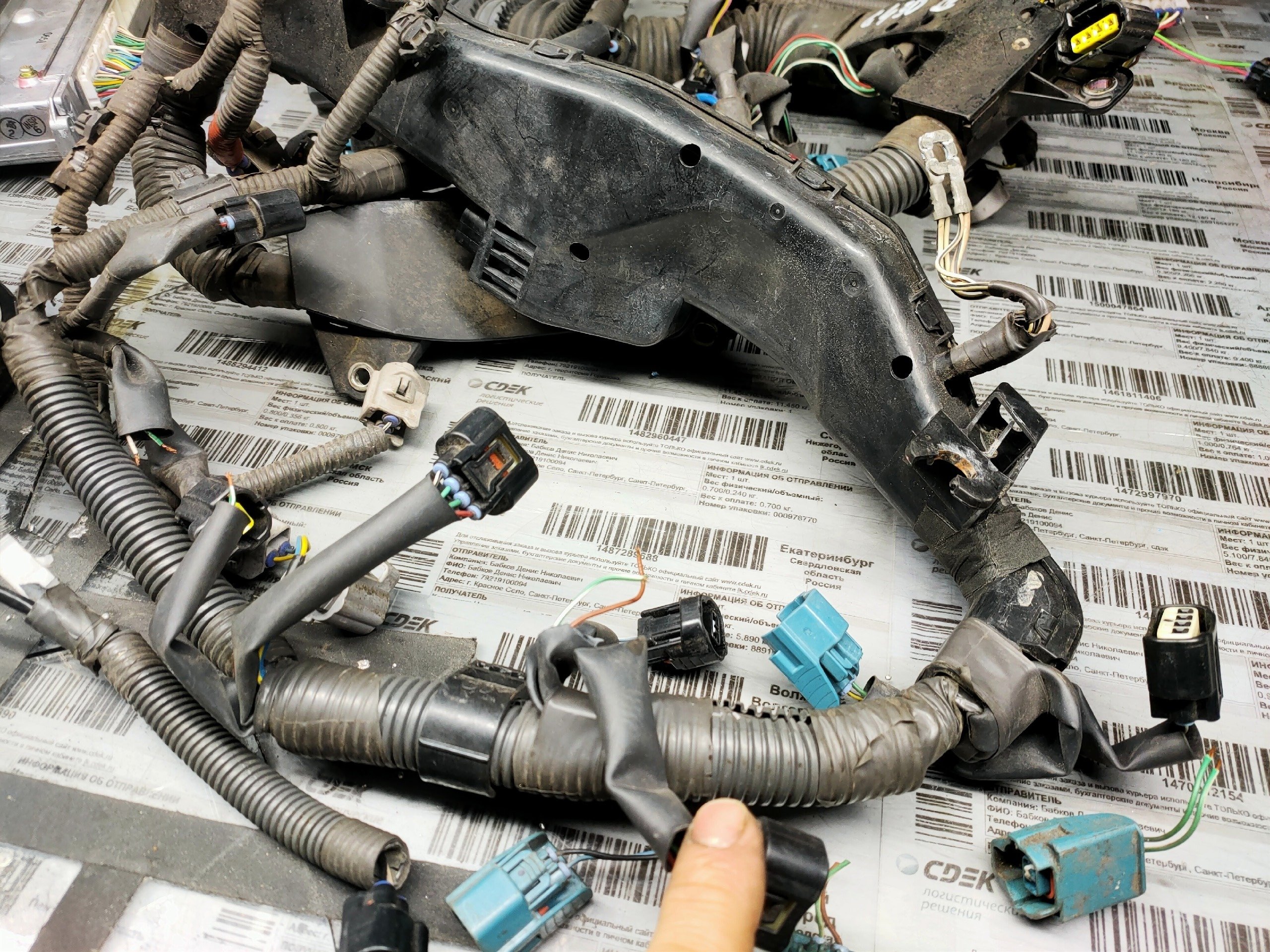 3uz fe 5at Lexus swap Mercedes sprinter. 
ТК машина работает по кан шине, то при