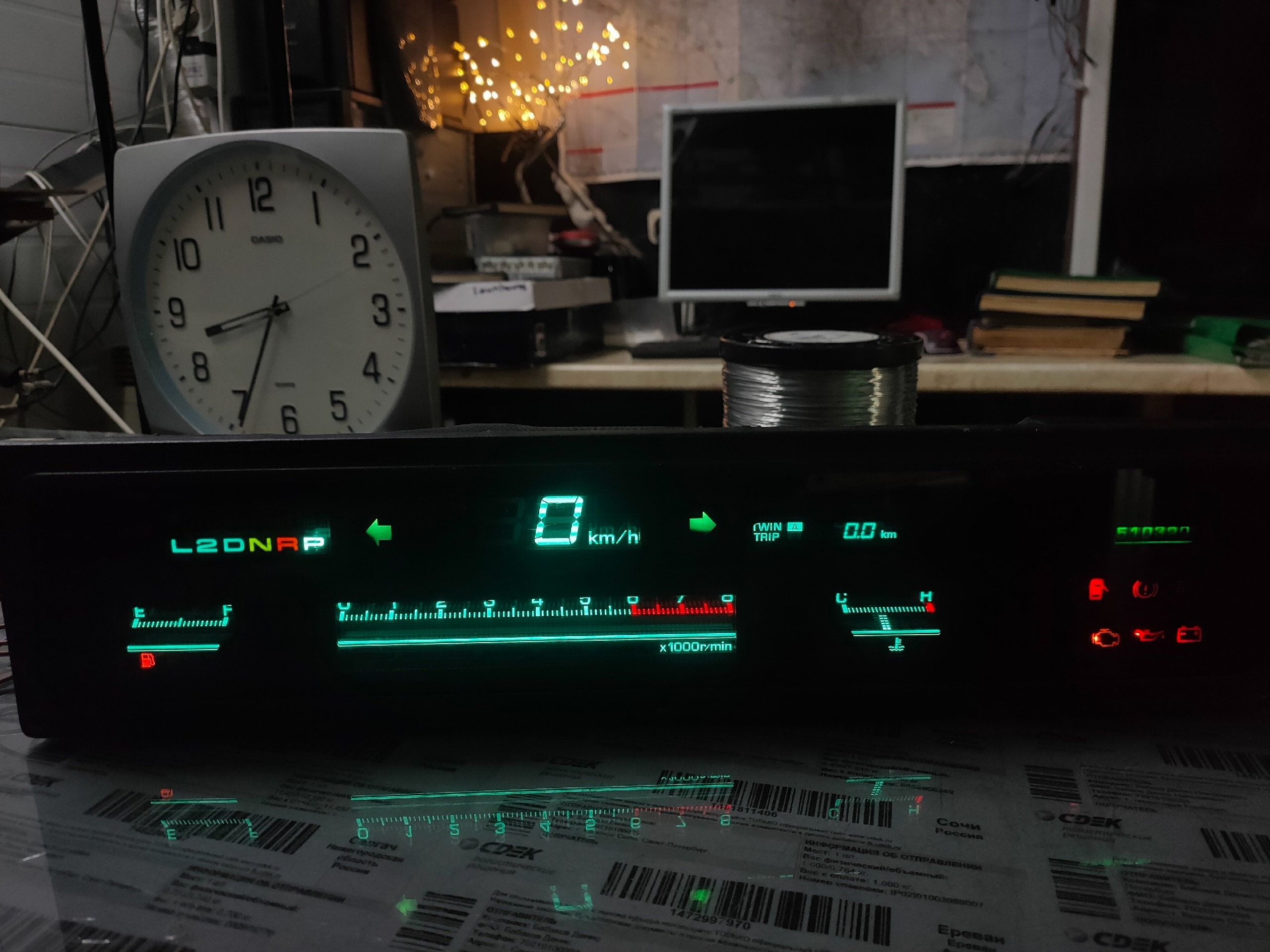 Газ 24 Назад в Будущее)

Универсальная электронная приборная панель для свапа с