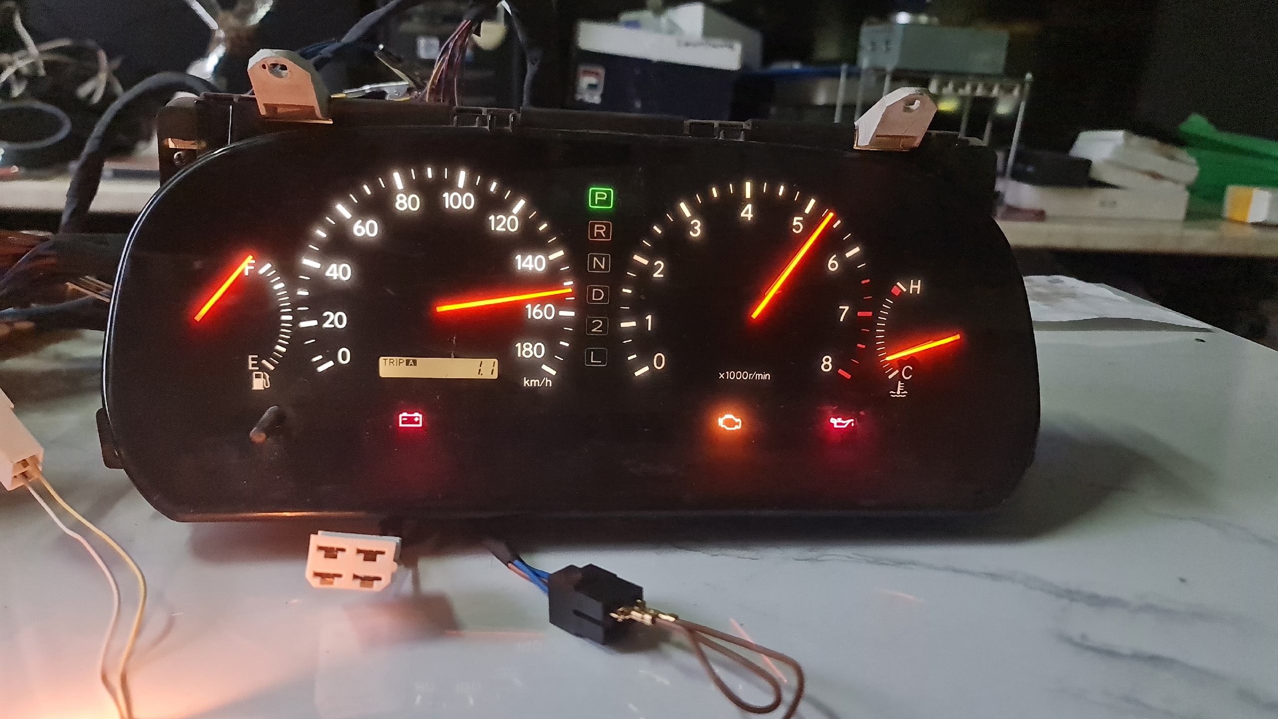 Дикие васины усы 2jz ge vvti Crown. Когда видим синюю изоленту - это как метка,