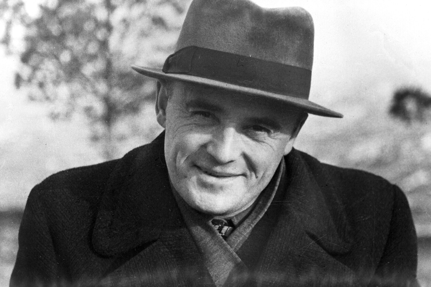 В это время, в 1961 году, Гагарин летел по орбите Земли! Первый человек в космос