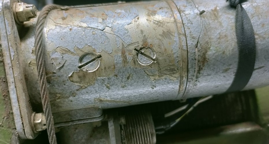 Классический пример качества в деталях: лебедка от вертолета Ми 2 ЛПГ-4...