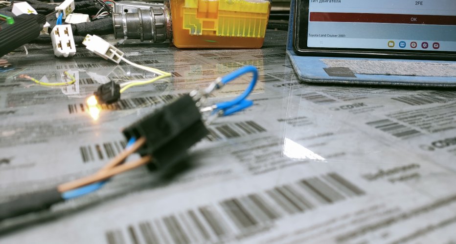 Добавим осенних красок :)
2uz fe LC 100 mt поставил и завел.

#2uz #2uzfe #lc100 #orioncars..