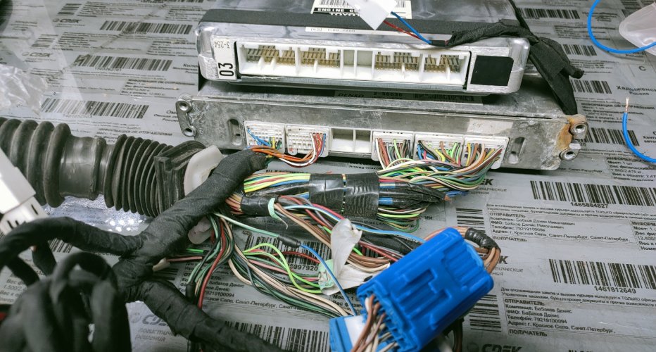 Lexus IS 200 свап 3uz fe 5at под мт. 

Классика жанра: плохо работает двс. Но, тут..