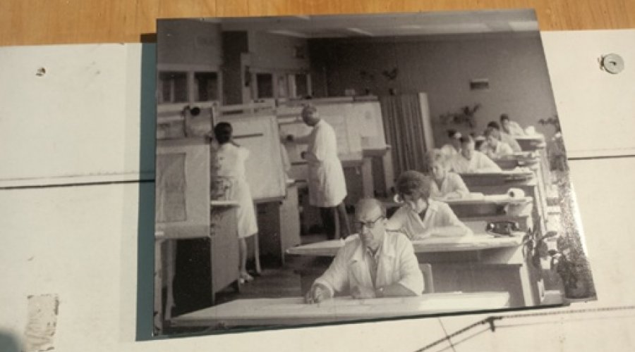 Посмотрим как делают космическую технику?