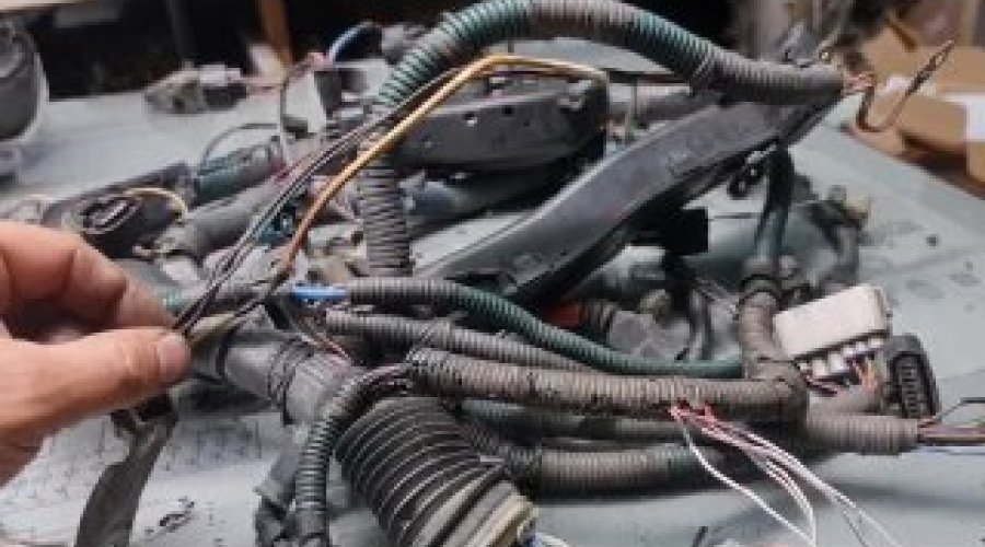 Какие бывают контрактные зч, в частности - косы двс.