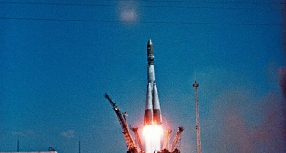 12 апреля 1961 - день, когда человечество увидело свой дом из..