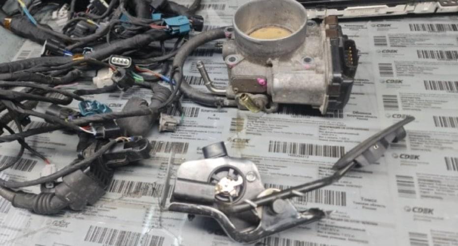 3uz fe 6at Crown UZS186 + щиток приборов CROWN GRS 180. Соберем все в единое целое и..