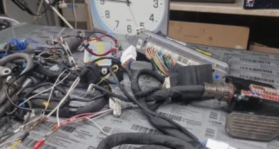 3uz fe 6at Crown UZS186 + щиток приборов CROWN GRS 180. Соберем все в единое целое и..