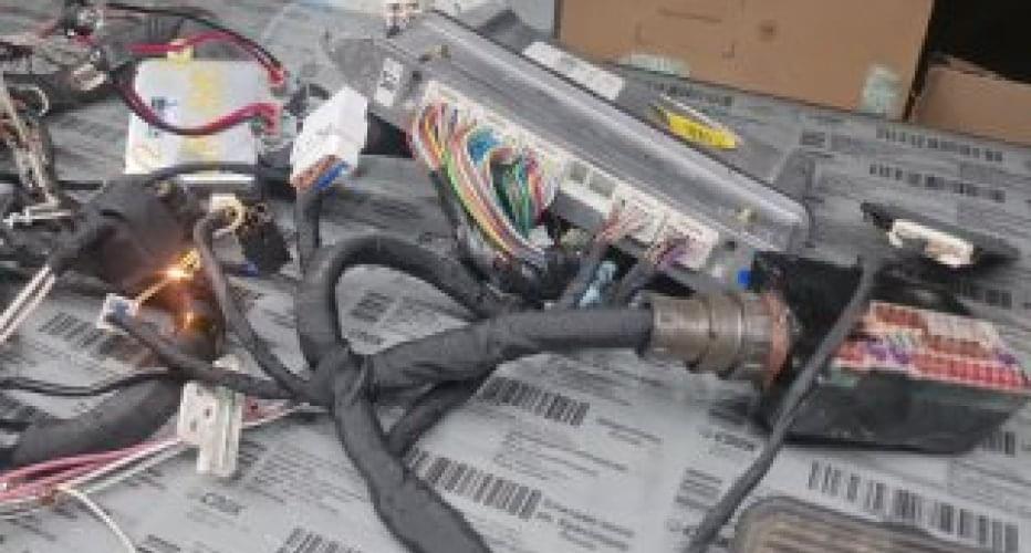 3uz fe 6at Crown UZS186 + щиток приборов CROWN GRS 180. Соберем все в единое целое и..