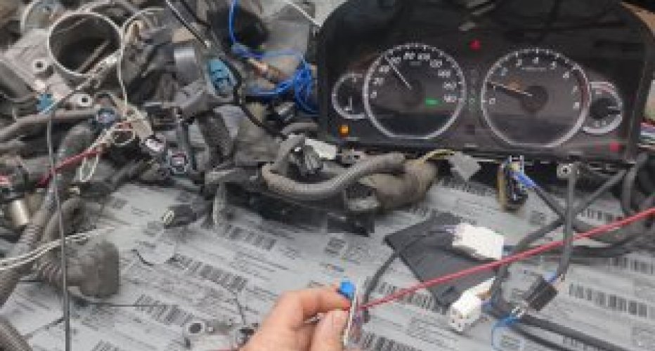 Классический вариант 3uz fe 6at поставил и поехал - автномная электрика..