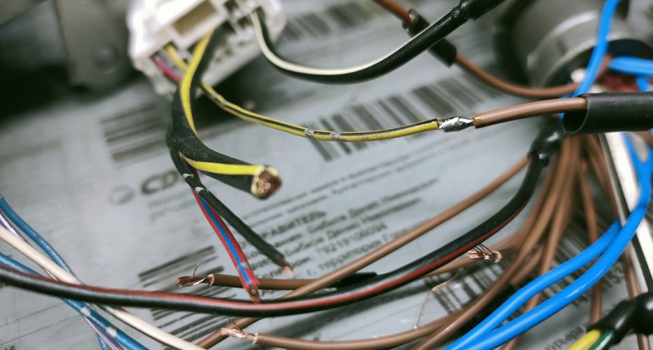 Пайка, жгутовка, крепление, защита электронных компонентов в процессе..