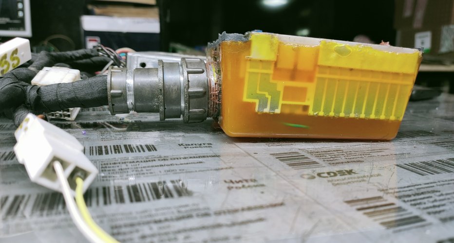 Добавим осенних красок :)
2uz fe LC 100 mt поставил и завел.

#2uz #2uzfe #lc100 #orioncars..