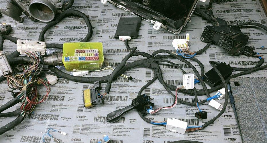 Пайка, жгутовка, крепление, защита электронных компонентов в процессе..