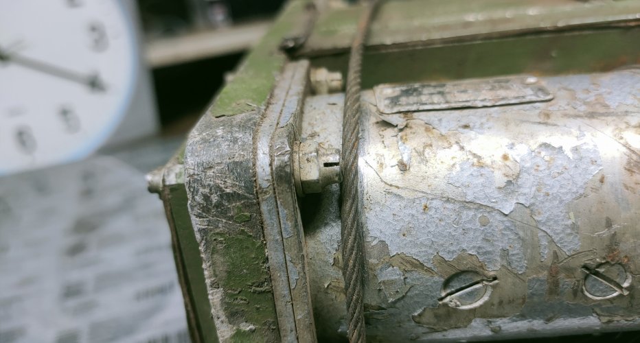 Классический пример качества в деталях: лебедка от вертолета Ми 2 ЛПГ-4...