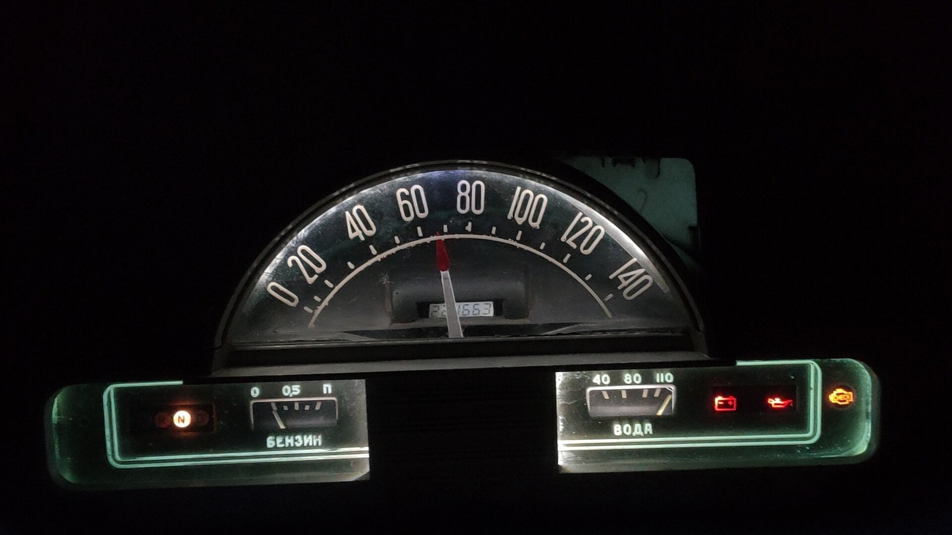 Универсальная панель приборов Газ 21. В чем ее универсальность?) 

Электромехани