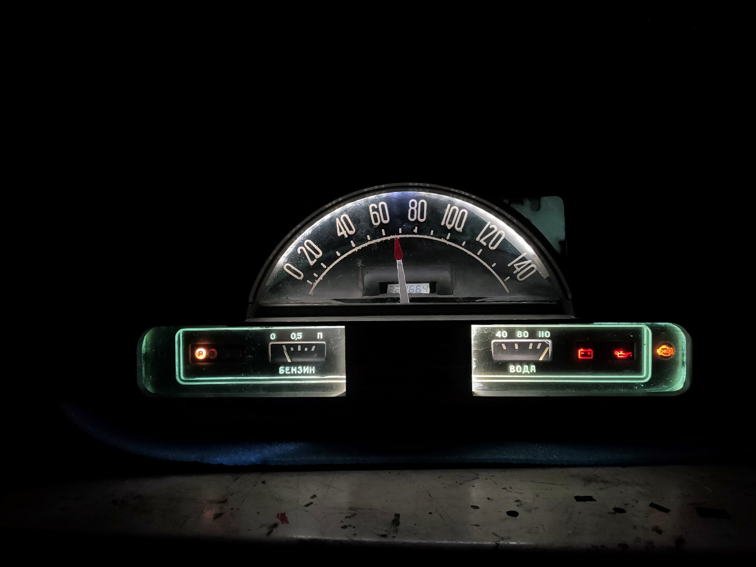 Универсальная панель приборов Газ 21. В чем ее универсальность?) 

Электромехани