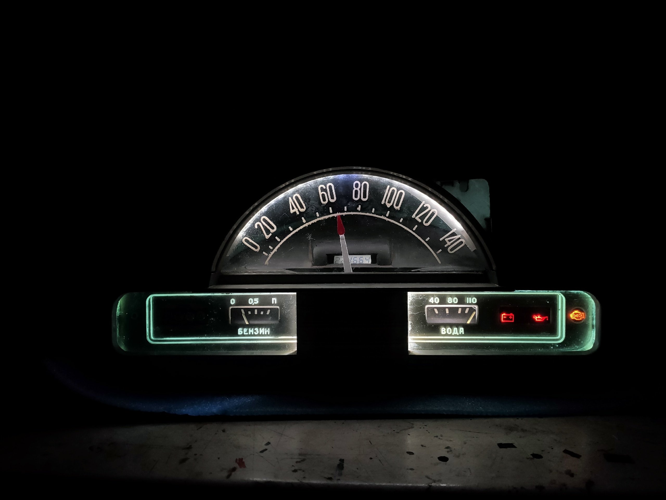 Универсальная панель приборов Газ 21. В чем ее универсальность?) 

Электромехани