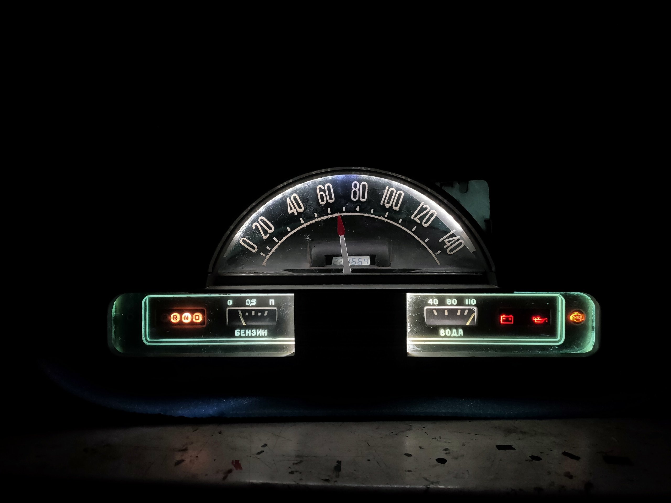 Универсальная панель приборов Газ 21. В чем ее универсальность?) 

Электромехани