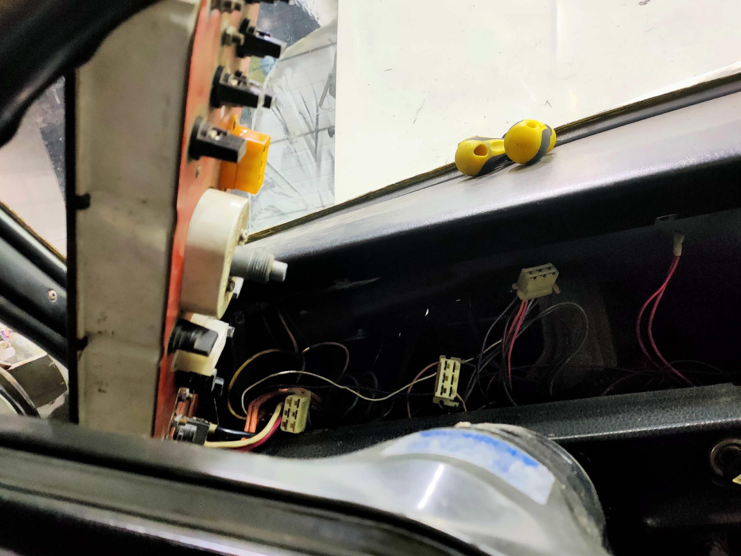 Скрутки. Скрутки, скрутки ) 
Завести завели - а дальше все. 

1g gz. Это не Gz.