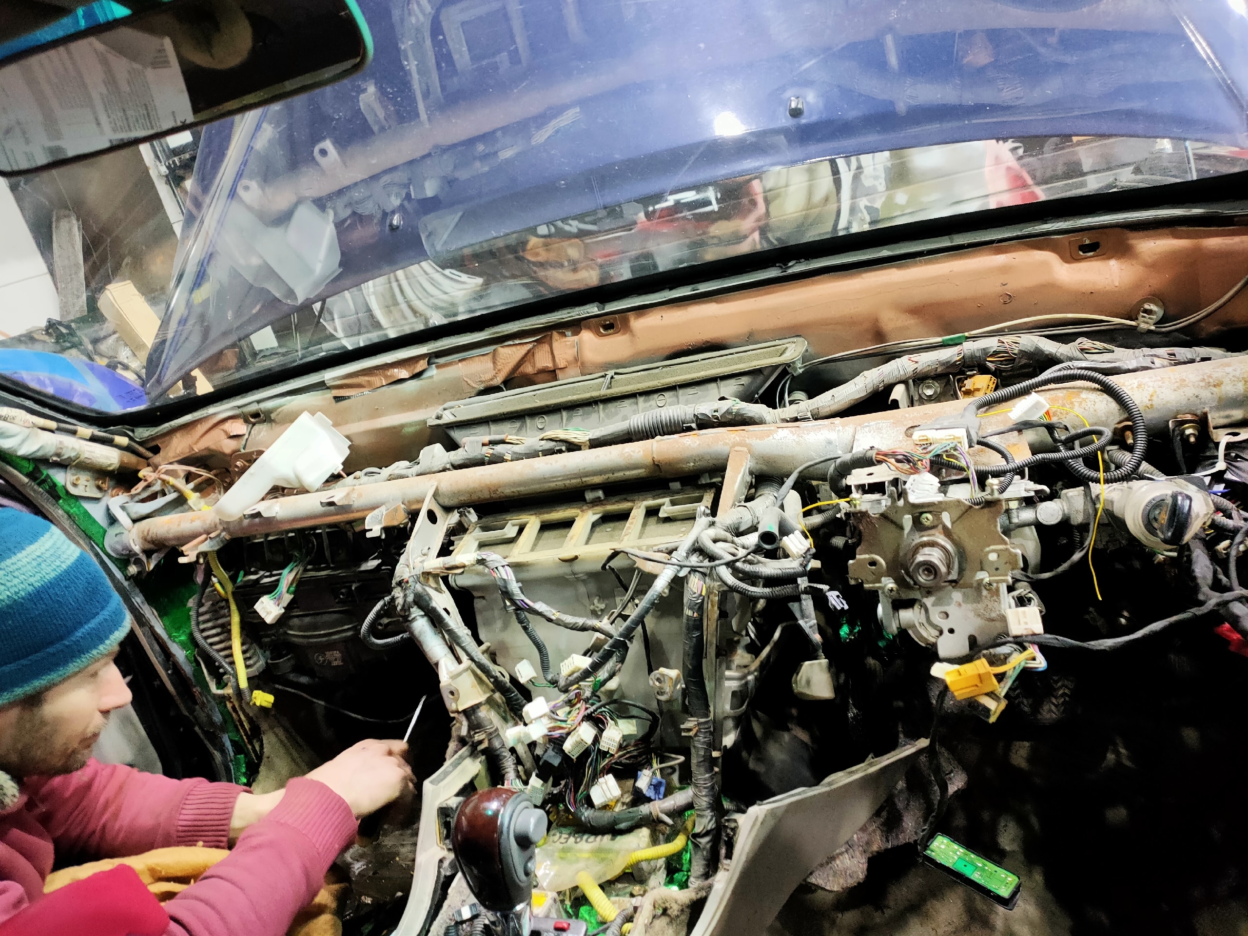 Сегодня у нас группа фото, по три: 

Первая тройка - это скромные провода старте